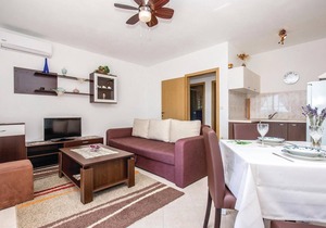 1 bedroom amazing apartment in Smrika