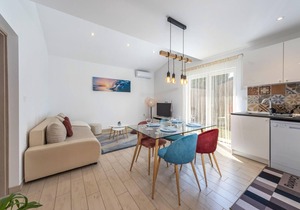 1 bedroom stunning apartment in Smrika