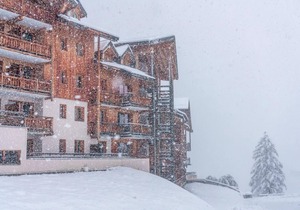 150m from resort center, 5th floor, swimming pool, sauna, balcony, ski locker, 73m², Les Orres
