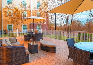 2-Star Hotel ∙ Hampton Inn & Suites Yonkers