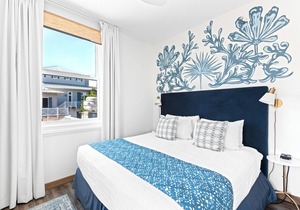 203 Rosemary Beach Inn - Includes Beach Chairs & Complimentary Breakfast + Access to 4 Pools