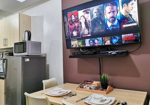 A homey space at the heart of Quezon City - Attached to one of the Biggest Malls