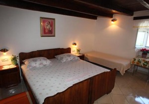 Accommodation Lily