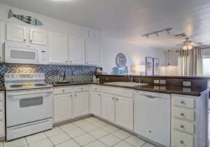 Amazingly updated 3 bedrm beachfront condo with community pool and beach access!