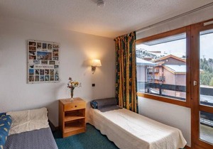 Appartement lumineux près des pistes, 2 lits simples + canapé - FR-1-355-102