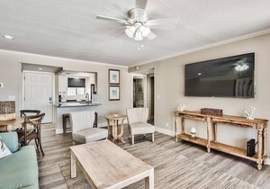 Beach service included begins March 1st beachfront 1 bedroom 1 bath sleeps 6
