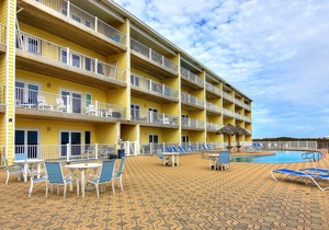 Beachfront 2 Bedrm Condo At Grand Caribbean. Amazing Views From The 3rd Floor!