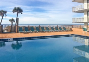 BeachFRONT for 4~Pool+Hot Tub~Tennis~Golf~Sandy Kisses Windward at Edgewater 203