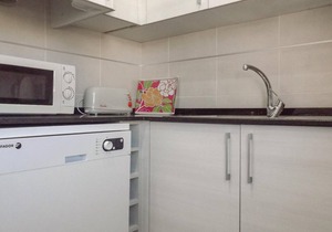 Beautiful and bright apartment with 2 bedrooms and 2 bathrooms in Playa del Arenal, Javea.
