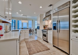 Book Now for Fall! New Listing! Gulf Views! Steps from the Pool and Beach! Gated Community!