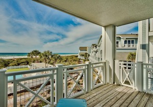 Book Now for Fall! New Listing! Gulf Views! Steps from the Pool and Beach! Gated Community!