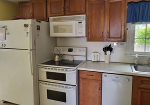 Central air, walk to beach , great location on Captain Chase Rd Dennisport
