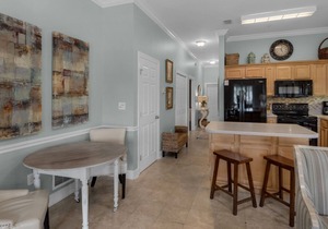 Coastal Condo for 6 w/Pool, 6 Mins to the Beach + Free Attraction Tickets!