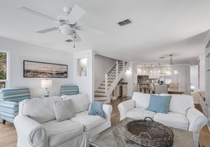 Corner GULF FRONT unit and Renovated - Endless Gulf Views - `Sea You Again`