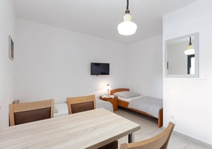 Cosy apartment with garden view near the beach