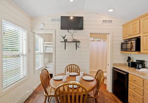Cozy Cottage at Lake George Campsites!