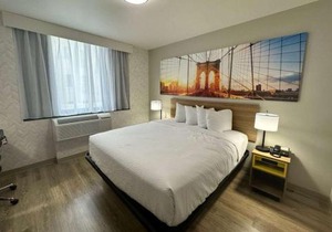 Days Inn by Wyndham Brooklyn Eastern Parkway