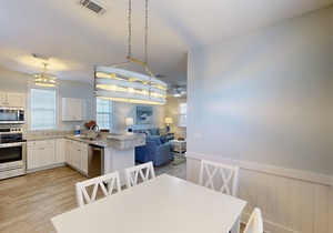 Family-Friendly Home with Shared Hot Tub - Beach Access 1 Mile Away