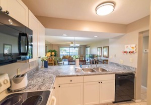 Flamingo Sunset Edgewater Villa 907-2nd Floor End Unit-Golf & Pond Views-Free Beach Tram!