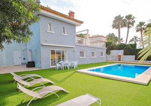 Full A/C, large outside terrace, two kitchens.