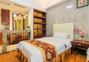 Grand Continental Apartment
