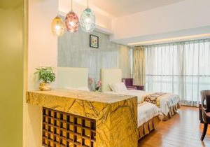 Grand Continental Apartment