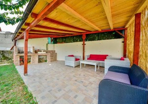 Holiday Home Lana 1 by Interhome