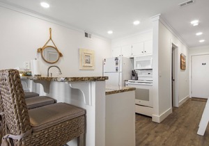 Latitude 16 - Spectacular oceanfront views!1BD/2BA. Sleeps 6