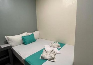 Laule'a Hostel