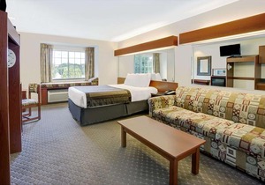 Microtel Inn & Suites by Wyndham Indianapolis Airport