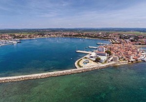 Nice Apartment In Lovrecica With Wifi