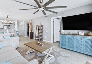 ON BEACH, INSANE VIEWS, OWNER MANAGED, SAVE MONEY, PRIVATE BEACH , DESTIN FL !