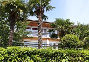 One bedroom apartment with terrace Opatija - Volosko, Opatija (A-7872-a)