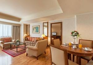 One Bedroom Grand Suite Apartment in the city center (G8)