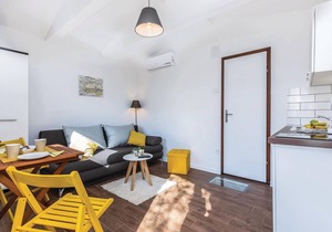Pet friendly home in Smrika with WiFi