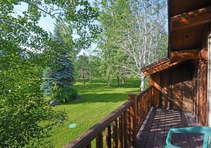 Running Wolf Cabin – 2 BR w/trail access, pool/hot tub
