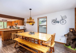 SAND01 - Great Home, A/C, Hot Tub, Bikes, Ping Pong, Dog Friendly