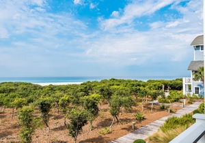 Spend Fall at the Beach! Gulf Views & Steps from Beach and Community Pool! 3 Adult Bikes!