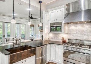 Spend Fall With Us! Golf Cart! Great Amenities! 5 Adult Bikes! Professionally Decorated!