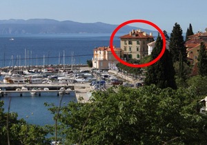 Studio flat near beach Opatija - Volosko, Opatija (AS-7912-b)