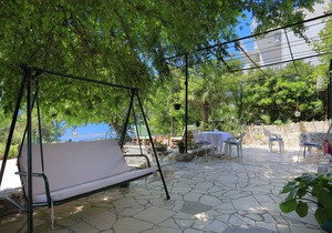 Studio flat with terrace and sea view Lokva Rogoznica, Omiš (AS-18638-d)