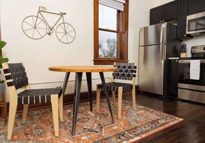 Stylish 1BR near brews & downtown