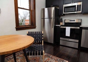 Stylish 1BR near brews & downtown