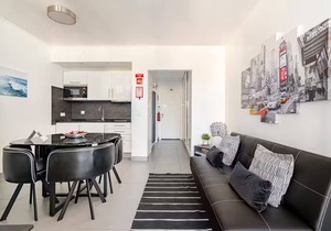 SUITE ON 7TH EXCELLENT BALCONY WITH THE BEST VIEW IN TOWN - 1Br