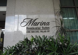 Suites de Marina Manila with Netflix