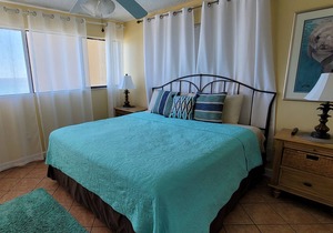 Sun, Fun, White Sand Beaches and Ocean Breezes! Do it all at The Summerhouse!