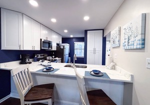 Sunny by the Sea-Edgewater Villa 608-Ground Floor-Free Beach Tram-Freshly Renovated-Fun in the sun!