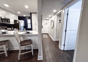 Sunny by the Sea-Edgewater Villa 608-Ground Floor-Free Beach Tram-Freshly Renovated-Fun in the sun!