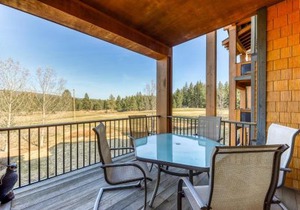 Trailhead Lodge #201
