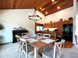 Shagbark | Sunriver